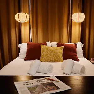 Maison Luxury Pantheon , Rome Italy