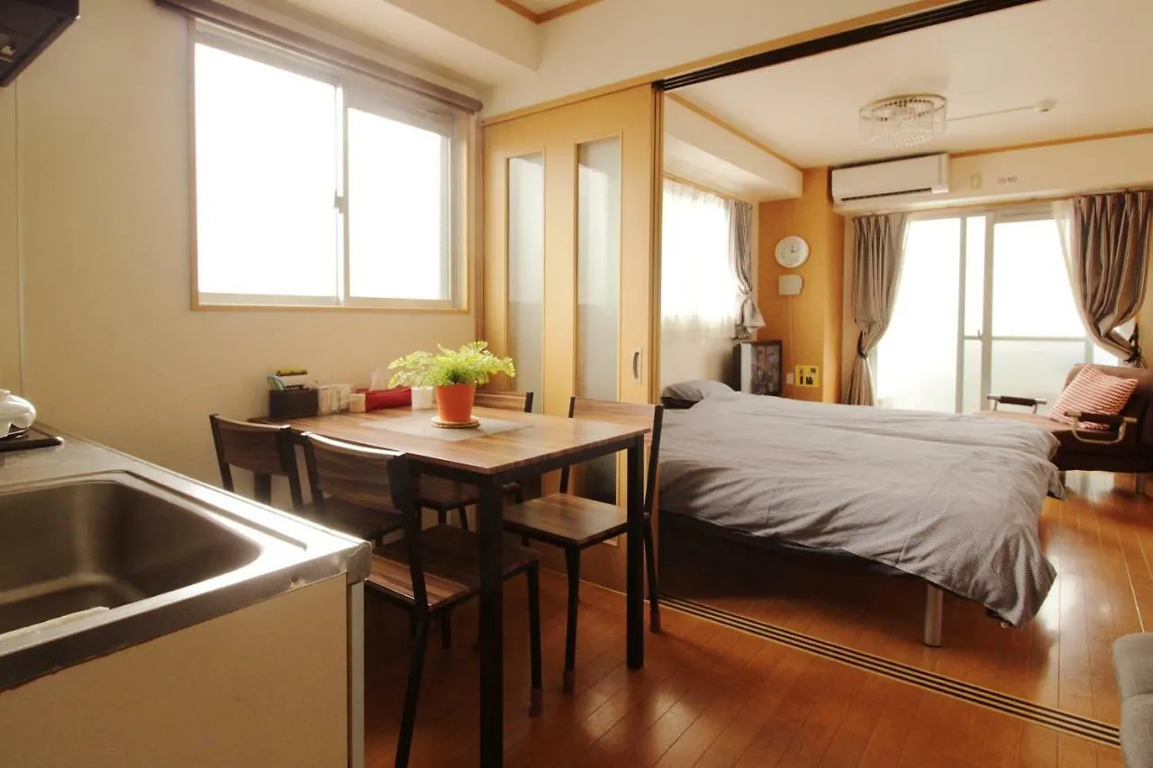 Mell-Theatr Karahori Apartment Osaka 0*,