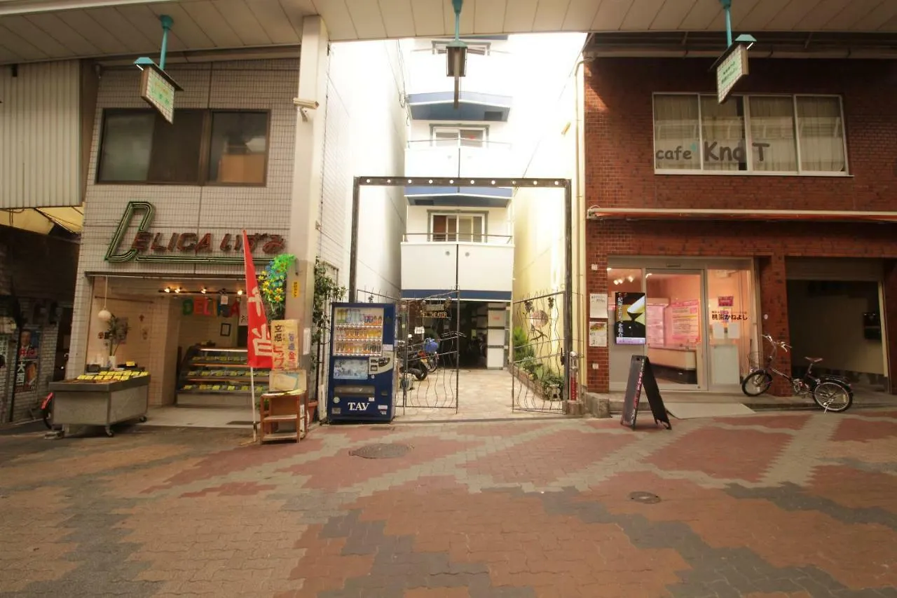 Mell-Theatr Karahori Apartment Osaka 0*,